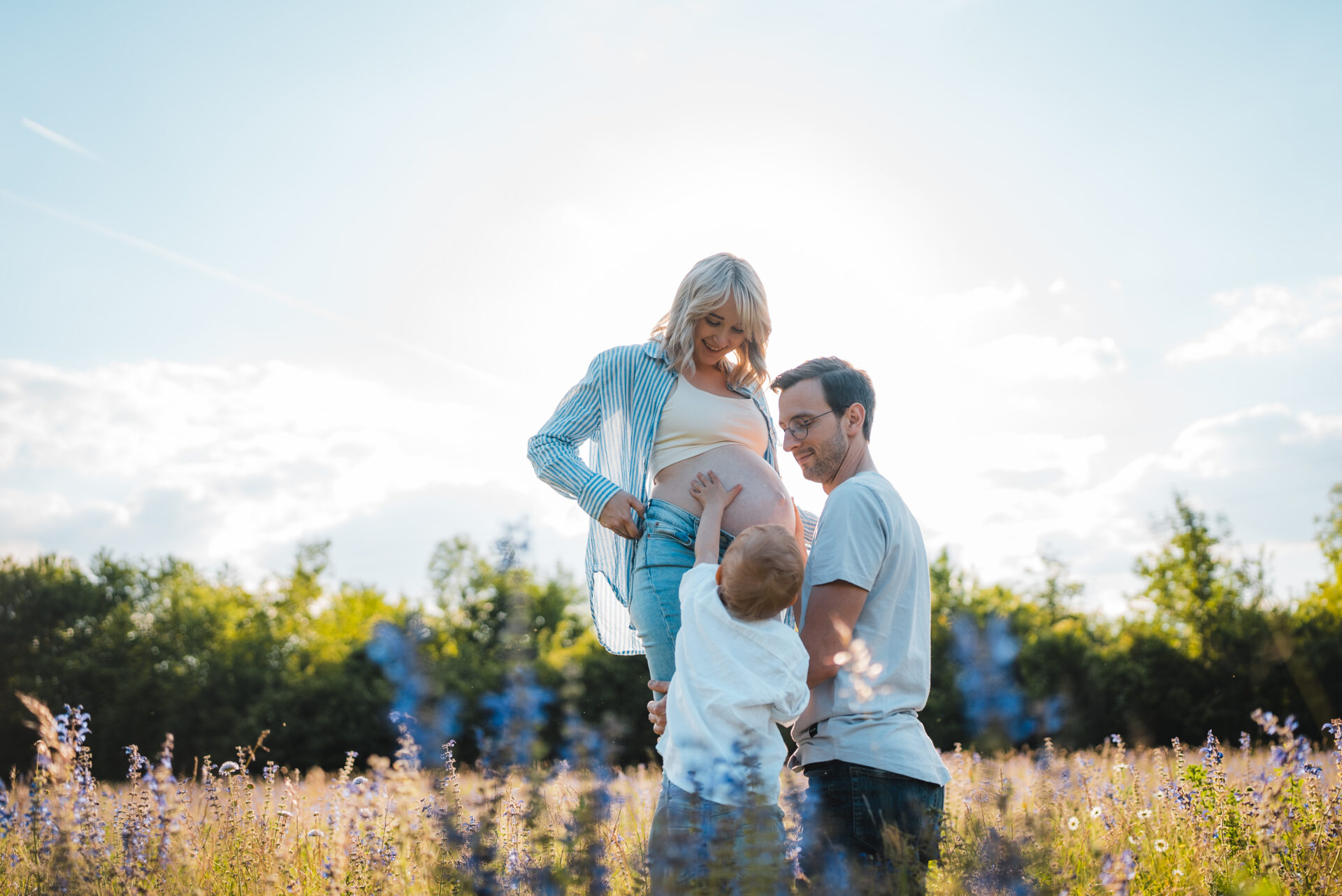 Babybauch-Shooting mit Familie Ameisbichler